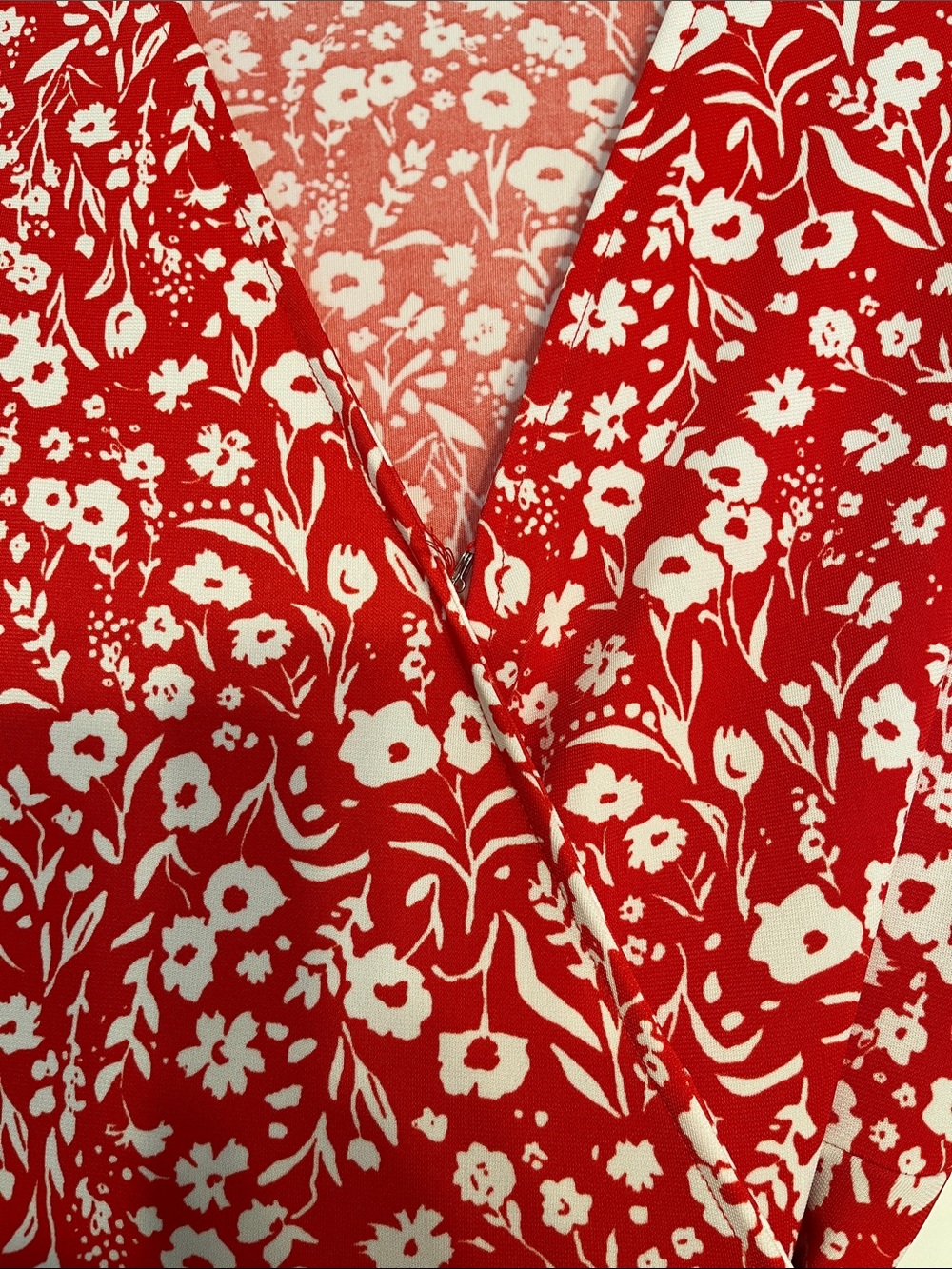 Banana Republic Red and White Floral Long-Sleeve Wrap Dress - Picture 3 of 5